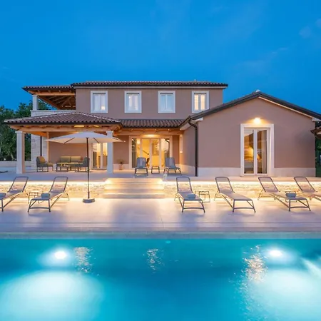Villa By Villsy